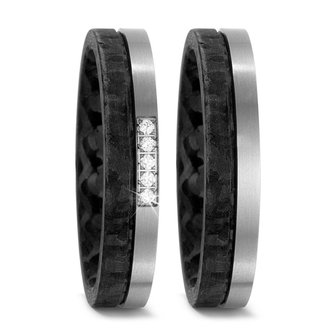 Trouwringen in Carbon en Titanium met diamant(en) per paar 