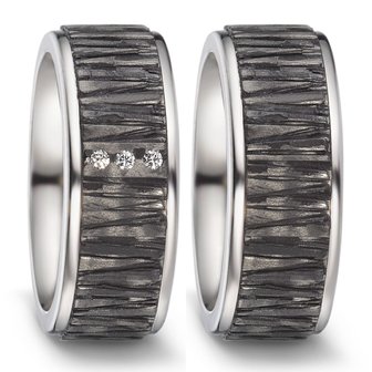 Trouwringen in Carbon en Titanium met diamant(en) per paar 