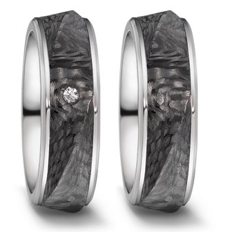 Trouwringen in Carbon en Titanium met diamant(en) per paar 