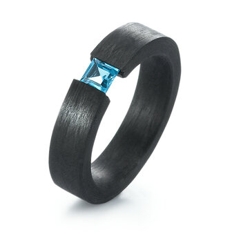 Solitair ring Carbon 5 mm. met blauwe topaas per stuk