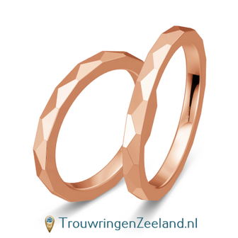 Trouwringen in 8/14/18 karaat ros&eacute;goud zonder diamanten per paar vanaf 