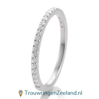 Trouwring - Verlovingsring in 14 karaat witgoud met 26 diamanten