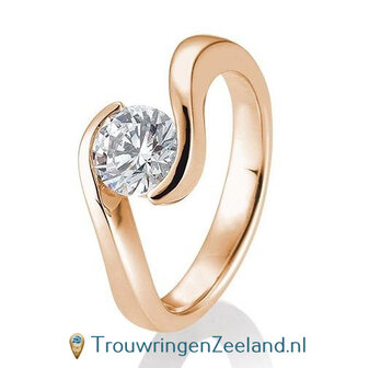 Verlovingsring ros&eacute;goud golvend met 1,50 ct diamant in 14 of 18 karaat  vanaf