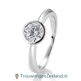 Verlovingsring witgoud met ronde zetting en 1,00 ct diamant in 14 of 18 karaat 