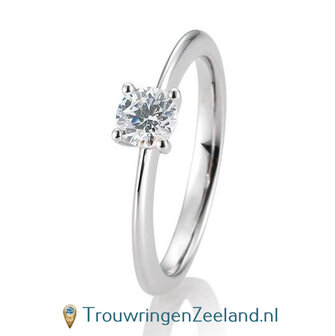 Verlovingsring witgoud 4 punt zetting met 0,50 ct diamant standaard in 14 of 18 karaat 