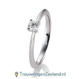 Verlovingsring platina 950 in 4 punt zetting met 0,25 ct diamant standaard