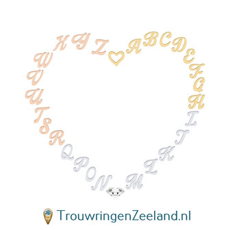 Verlovingsring met 0,25 ct diamant met letter(s) en hartje in 14 of 18 karaat witgoud