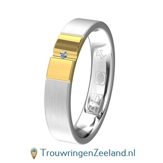 Trouwringen in argentium mat en 14 karaat geelgoud glans gepolijst met in de damesring een diamant in het midden van een dwarsvoeg