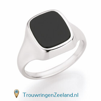 Zegelring dames in 14 karaat geelgoud 10 x 8 mm. glans gepolijst met  antieke zetting van een onyx edelsteen