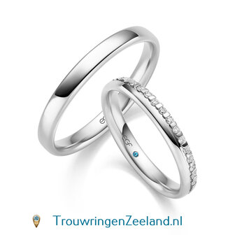 Trouwringen in 14 of 18 karaat geelgoud glans gepolijst en in de damesring 18 diamanten halve ring in een kroon vierkant gezet per paar