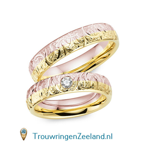 Trouwringen in 8*/14/18 karaat bicolour goud mat en glans 5,0 mm. breed met geslepen bladmotief en in de damesring 1 diamant 0,1 ct. per paar vanaf 