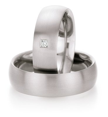 Trouwringen in titanium met diamant(en) per paar