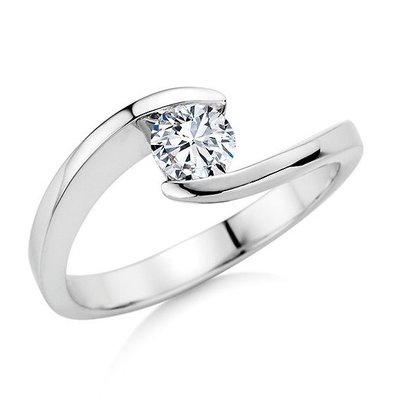 Verlovingsring in 14 karaat 585 witgoud met diamant vanaf