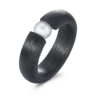 Solitair ring Carbon 6 mm. met zoetwater parel per stuk