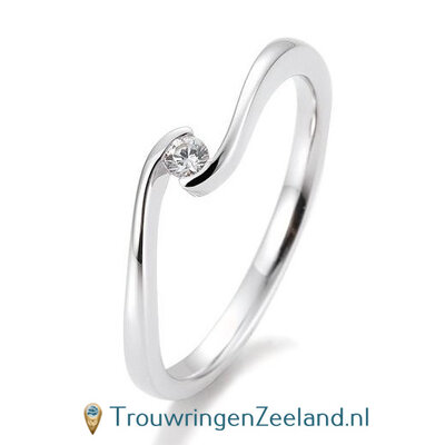 Verlovingsring witgoud golvend met 0,05 ct diamant in 14 of 18 karaat  vanaf