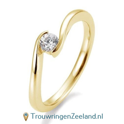 Verlovingsring geelgoud golvend met 0,20 ct diamant in 14 of 18 karaat  vanaf