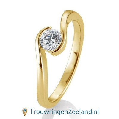 Verlovingsring geelgoud golvend met 0,50 ct diamant in 14 of 18 karaat  vanaf