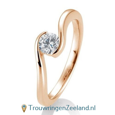 Verlovingsring roségoud golvend met 0,40 ct diamant in 14 of 18 karaat  vanaf