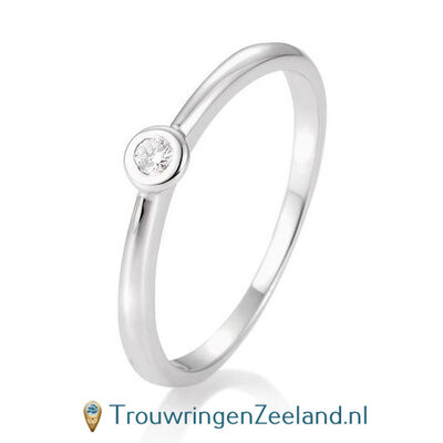 Verlovingsring platina 950 met ronde zetting en 0,05 ct diamant