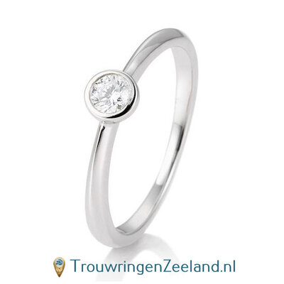 Verlovingsring platina 950 met ronde zetting en 0,15 ct diamant