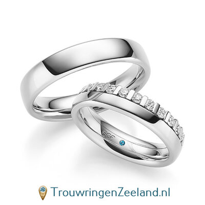 Trouwringen in 14/18 karaat witgoud glans met een kroonzetting van 12 diamanten - halve ring -  in de damesring