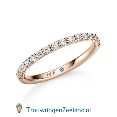 Trouwring  in 14/18 karaat roségoud Memoirering met 15 diamanten French Cut halve ring met mooie afgeschuinde facetten